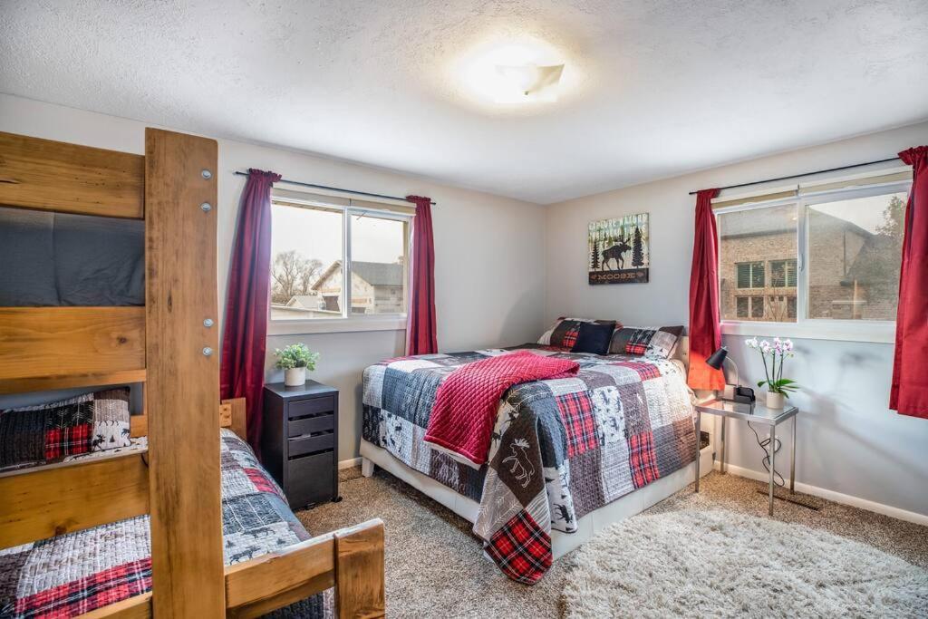 Pet Friendly Millcreek Home Close To Downtown/Mtns سالت ليك سيتي المظهر الخارجي الصورة