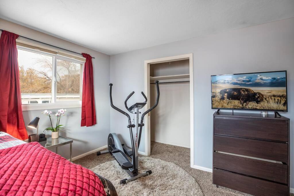 Pet Friendly Millcreek Home Close To Downtown/Mtns سالت ليك سيتي المظهر الخارجي الصورة